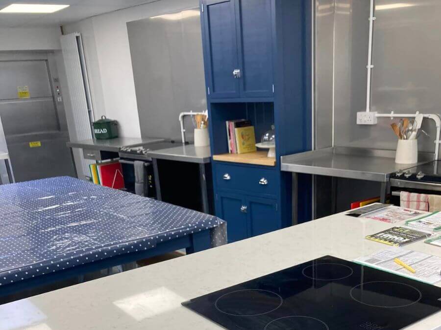 Bring together up to 12 guests in our fully refurbished teaching kitchen in Wisbech. Or we can accommodate more guests by utilizing break-out rooms where different groups can engage in other activities and take turns in the kitchen.